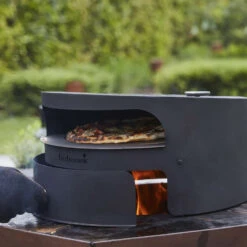 Four à Pizza Dynamic Centre Pour Brasero Nestor Et Jules - Barbecook -Gril De Cuisine four pizza dynamic centre nestor jules barbecook 5404035708071 2